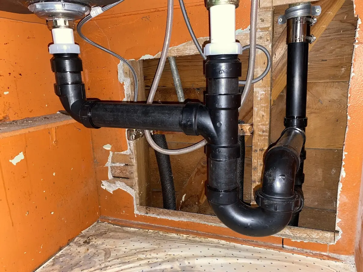 Professional Pipe Bursting equipment and tools on the job in Holton